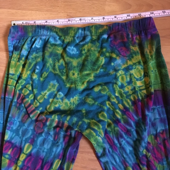 One of a kind Hand Tye Died leggings - Picture 4 of 5